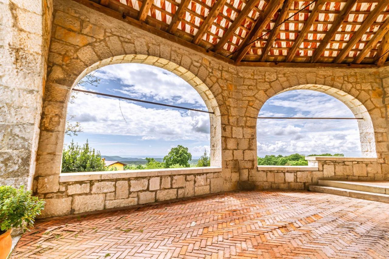 Vila Brinovka Kostanjevica na Krasu Exterior foto